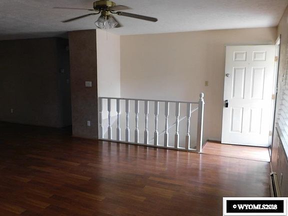 3rd image of 1595 Colorado Dr