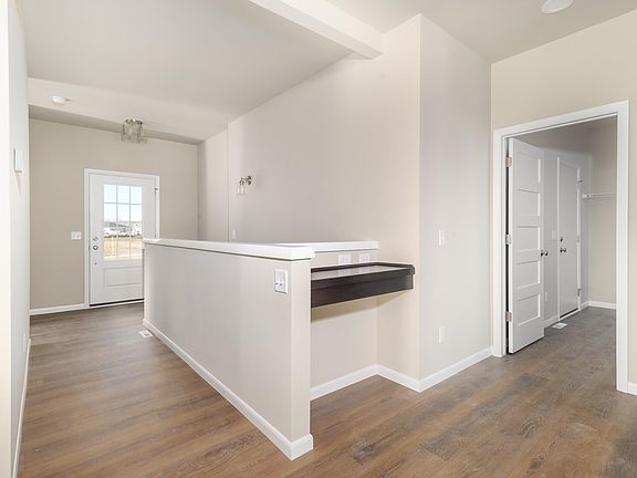 2nd image of 6430 Prairie Wood