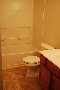 2nd image of 412 Union St APT E