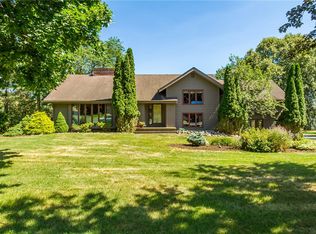 40 Drumlin View Dr, Mendon, NY 14506
