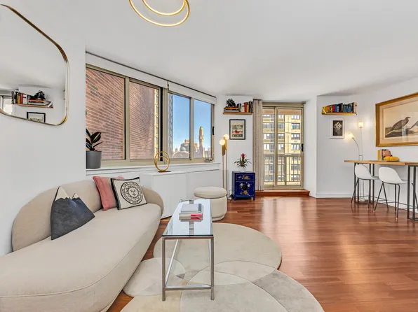 206 East 95th Street image 1 of 11