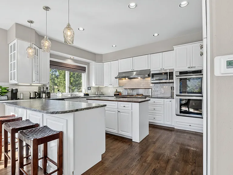 162 High Meadow Dr — Photo 3