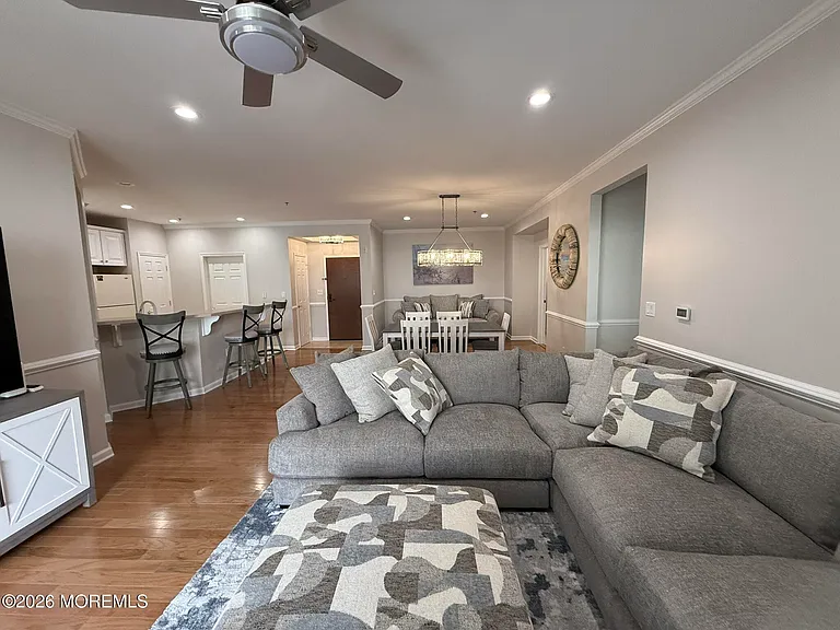 22 Cooper Ave #207 — Photo 2