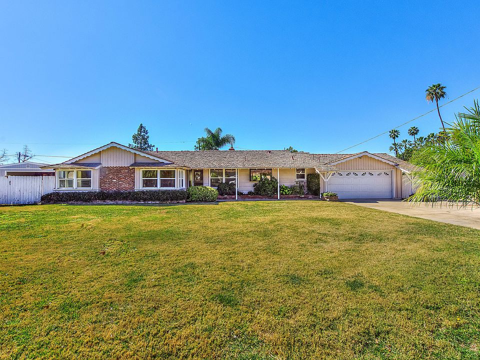 1st image of 1762 Sierra Alta Dr