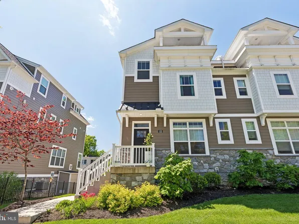 122 N Providence Rd, Media, PA 19063