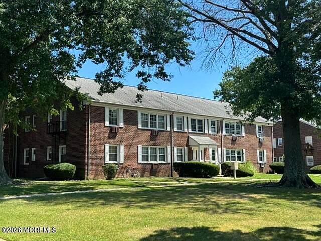 2nd image of 52 Stonehurst Boulevard #A