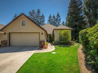 6664 N Nottingham Ct, Fresno, CA