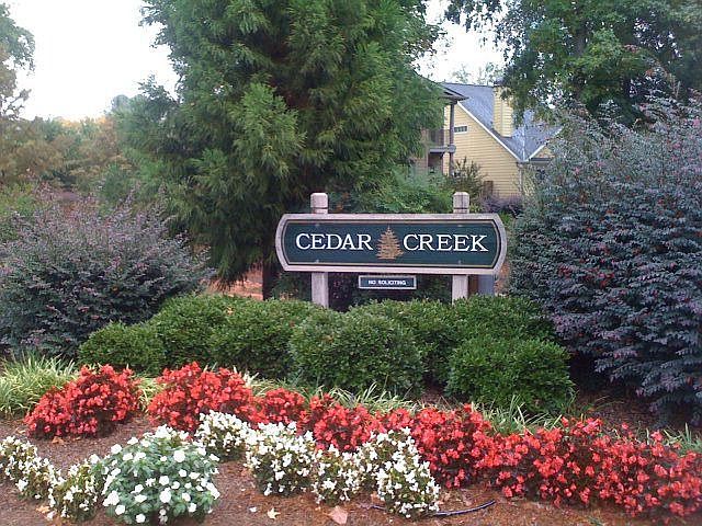 2nd image of 435 Cedar Creek Dr