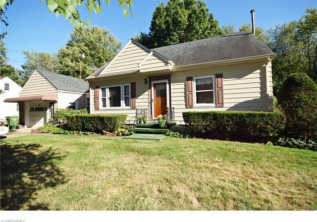 1st image of 105 Parmelee Dr
