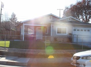 498 Camelia Way, Vacaville, CA 95688