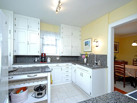 3rd image of 5124 Xerxes Ave S