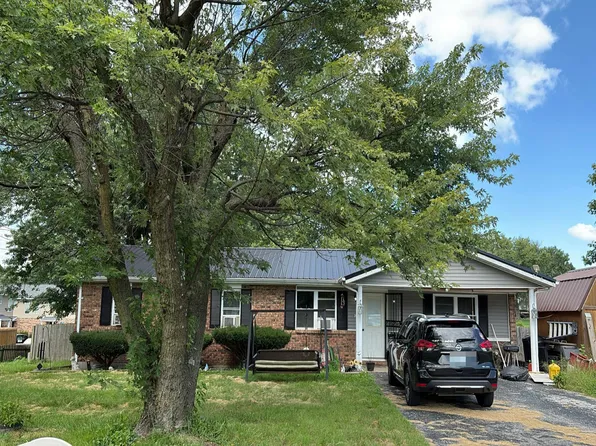 703 Gidget Trl, Campbellsville, KY 42718