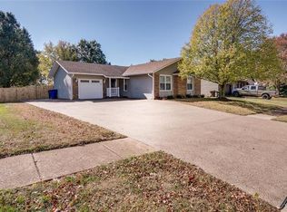 233 Barkwood Trails Dr, Saint Peters, MO