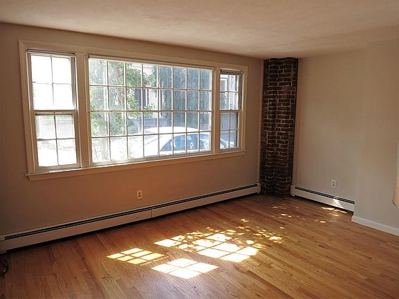 2nd image of 48 Essex St APT 1