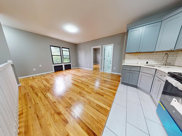 40 South Ave #2 — Photo 2