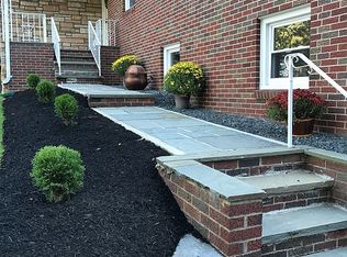 1089 Summit Ln, Mountainside, NJ 07092