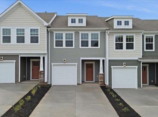 28 Shoemaker Rd, Greenville, SC 29617