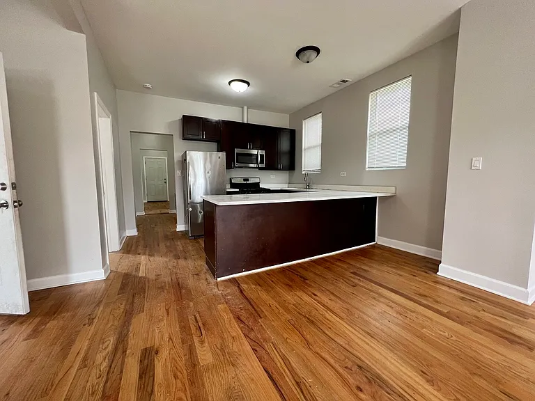 3622 W McLean Ave #2 — Photo 2