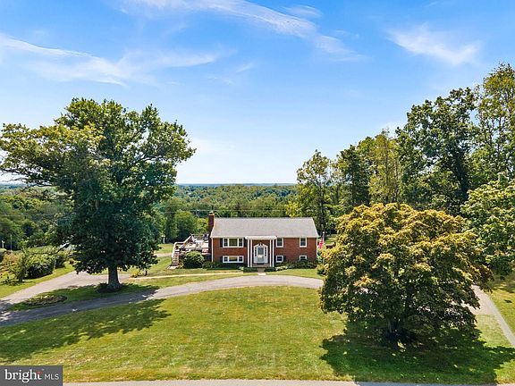 2nd image of 39857 Thomas Mill Rd