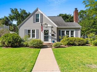 702 Ridgeway Blvd, De Pere, WI 54115