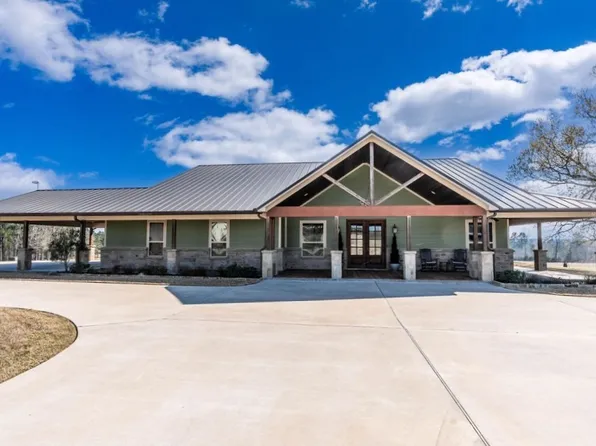 401 An County Road 138, Elkhart, TX 75839