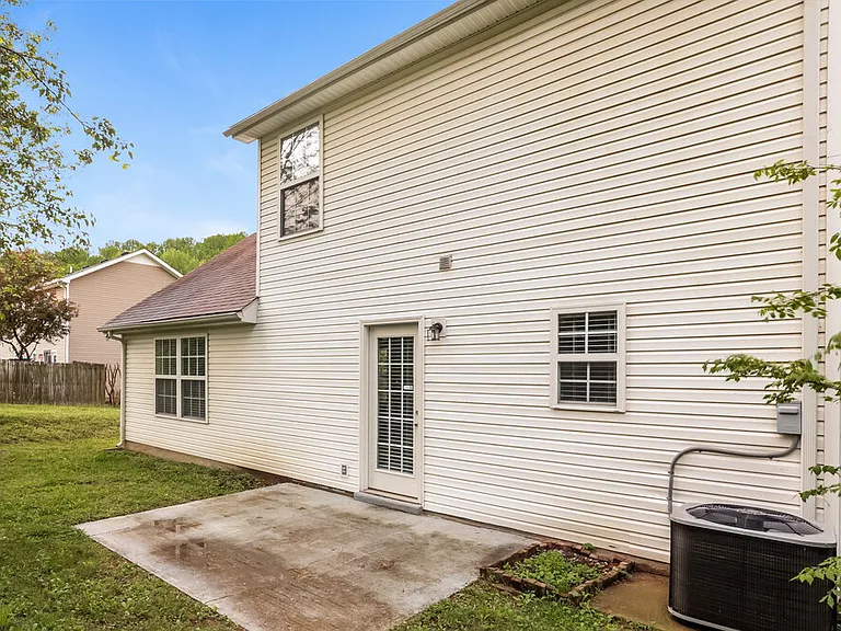 852 Dover Glen Dr — Photo 20