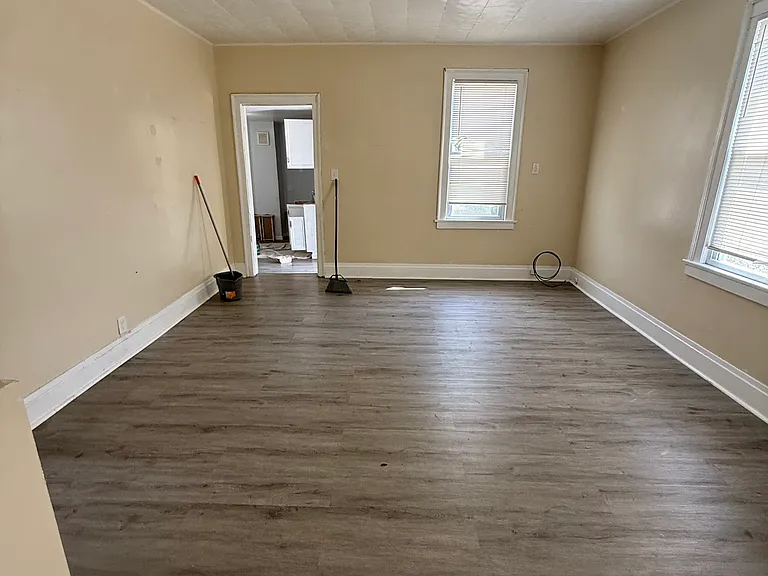 91 Hirschbeck St #3 — Photo 8