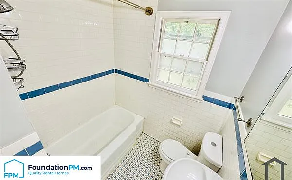4413 Castle Ave — Photo 11