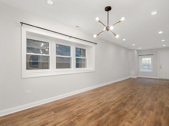 5th image of 2311 S Whipple St #B