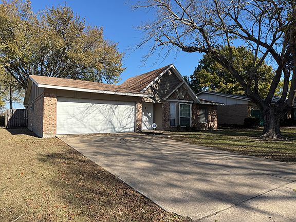 2nd image of 250 N Bryan Cir