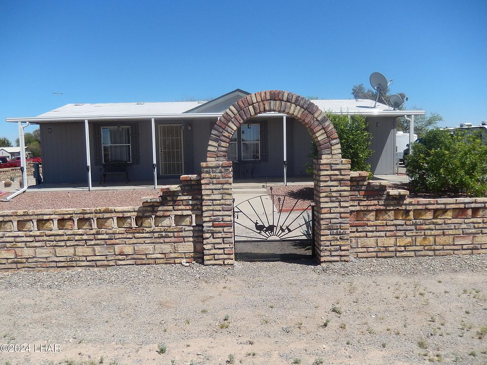 1st image of 66710 Cactus St