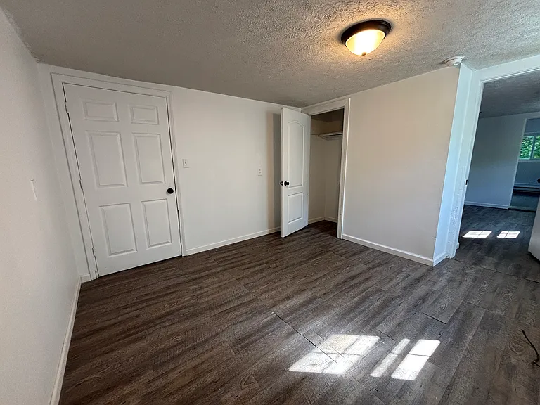 1307 Roy Ave #1 — Photo 9