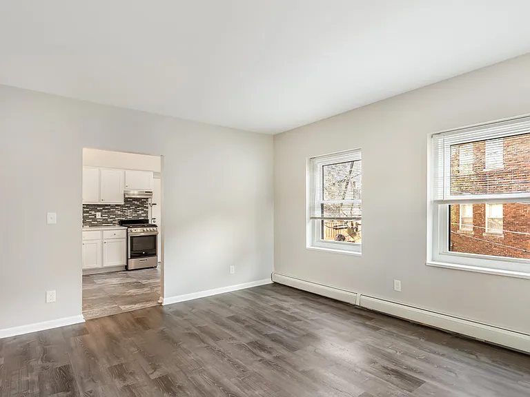 2311 E North Ave #3 — Photo 3