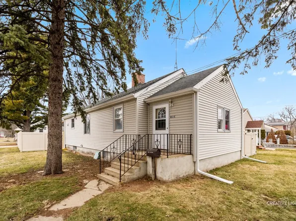 403 E Abe St, Plano, IL 60545