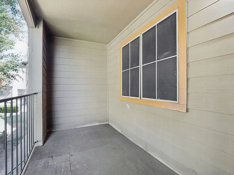 Madeira Apartments at Live Oak — Photo 73