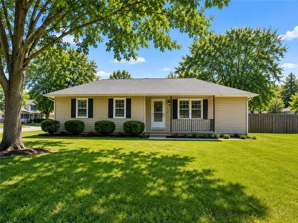 1203 Western St, Leavenworth, KS 66048
