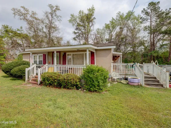95 Peterson Road, Delco, NC 28436