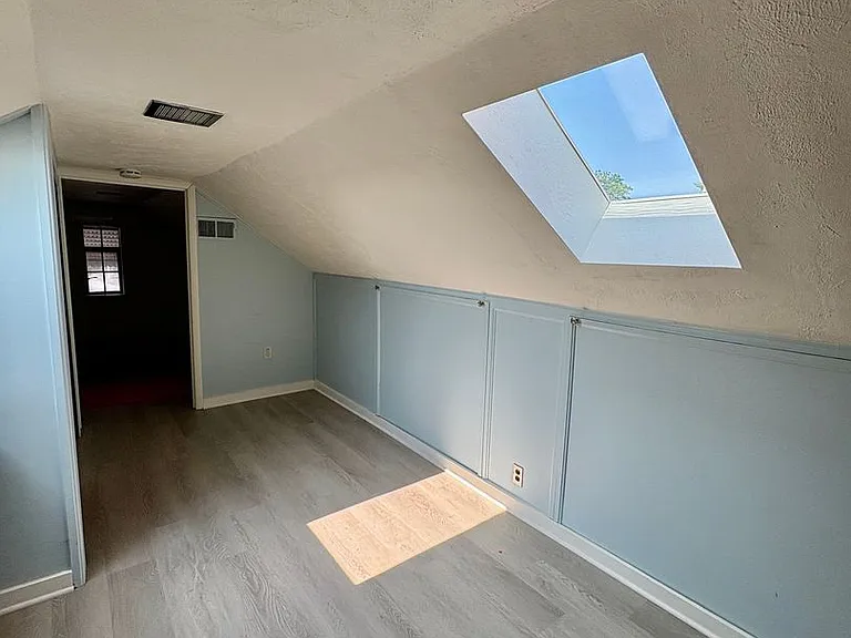6040 Marquette Ave — Photo 14