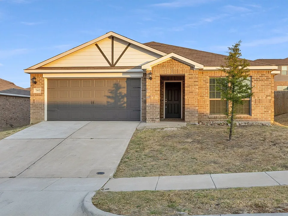740 Saratoga Dr