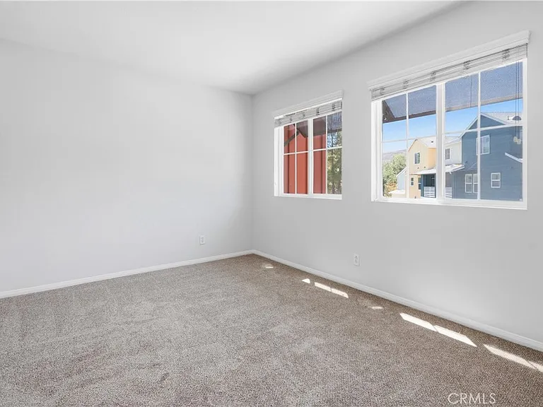 15 Platinum Cir — Photo 21