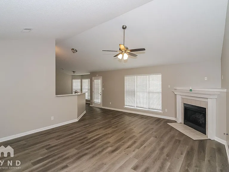 10374 Cottage Oaks Dr — Photo 4