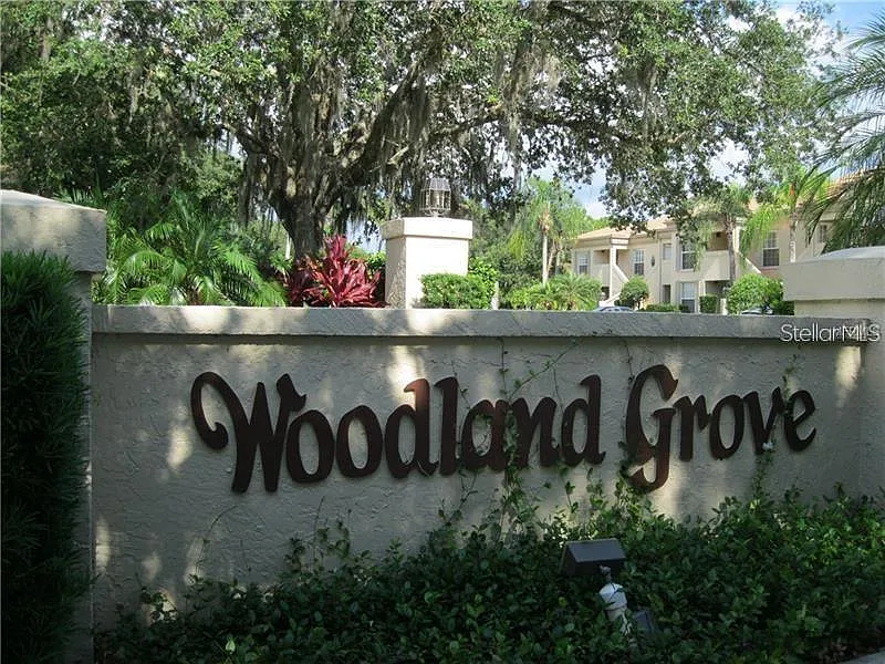 2 bed, 2.0 bath, 1182 sqft, $3,800 — Photo 2