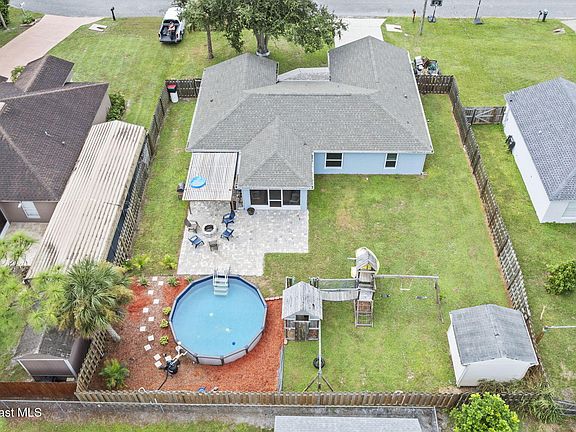 3rd image of 7215 Achilles Rd