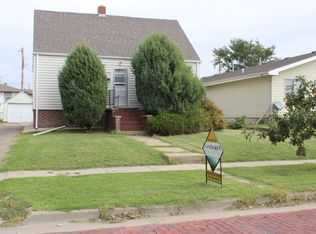 115 W 16th St, Hays, KS 67601