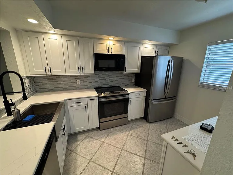 2275 S McCall Rd #201 — Photo 2