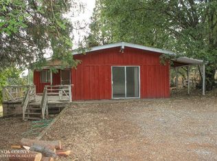 10048 Mills Rd, Grass Valley, CA 95945