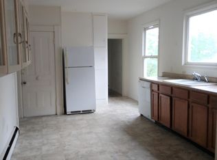 14 Hickok Pl, Burlington, VT 05401