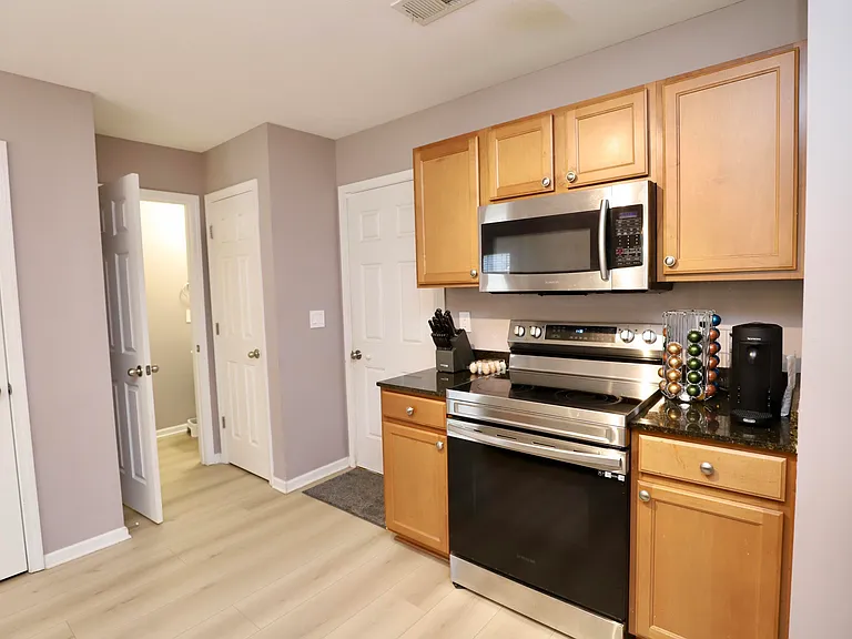 1733 Benelli St — Photo 24