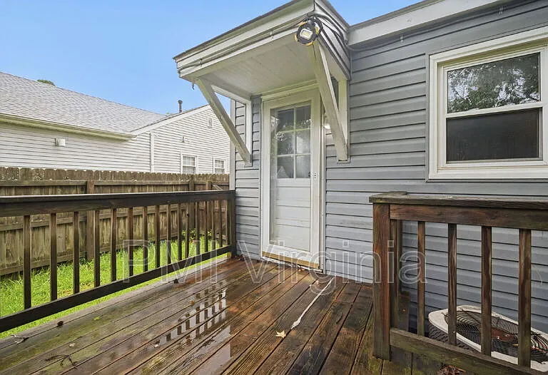 28 Harvard Rd — Photo 20