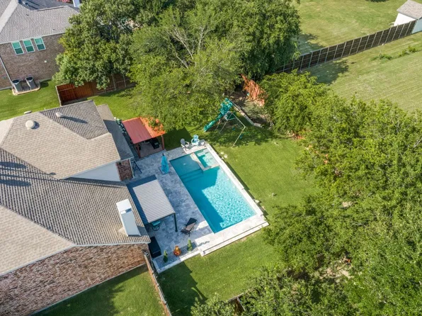 10422 Whispering Pines Dr, Frisco, TX 75033